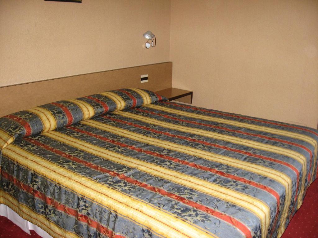 Hotel Plaza San Martino Siccomario Pokoj fotografie